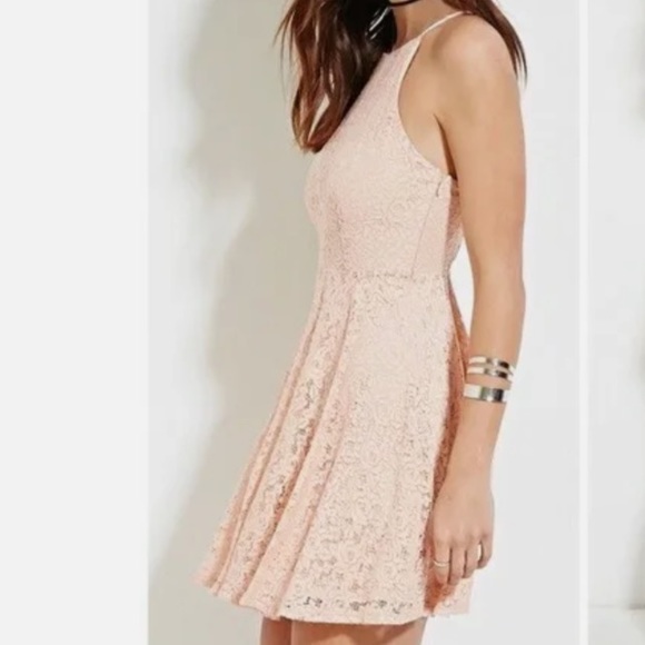 Elegant High Neck Mini Halter Dress Open Back Lace Formal No Sleeve Light Pastel - Picture 1 of 10